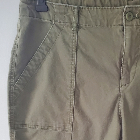 Old Navy Army Green Frayed Hem Chinos Size 14 High Waist - Picture 3 of 6